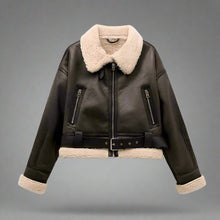 Cargar imagen en el visor de la galería, Faux Shearling Jacket