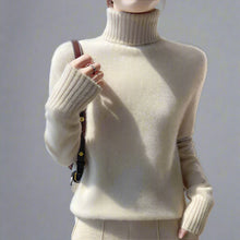 Cargar imagen en el visor de la galería, Knitted Cashmere Sweater