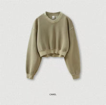 Load image into Gallery viewer, Cropped Sweatshirt