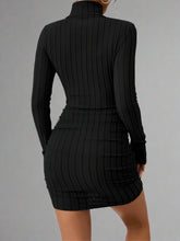 Cargar imagen en el visor de la galería, Turtleneck Mini Dress